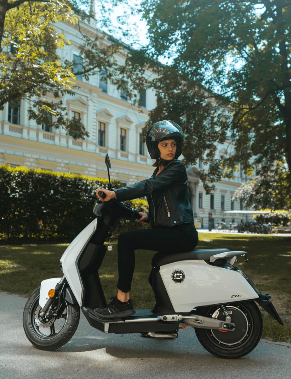 E-Roller Mietfahrzeug pro Tag